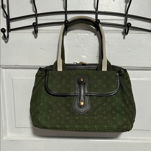 Louis Vuitton Handbags - Louis Vuitton Green Satchel with Quilted Design/with Wallet